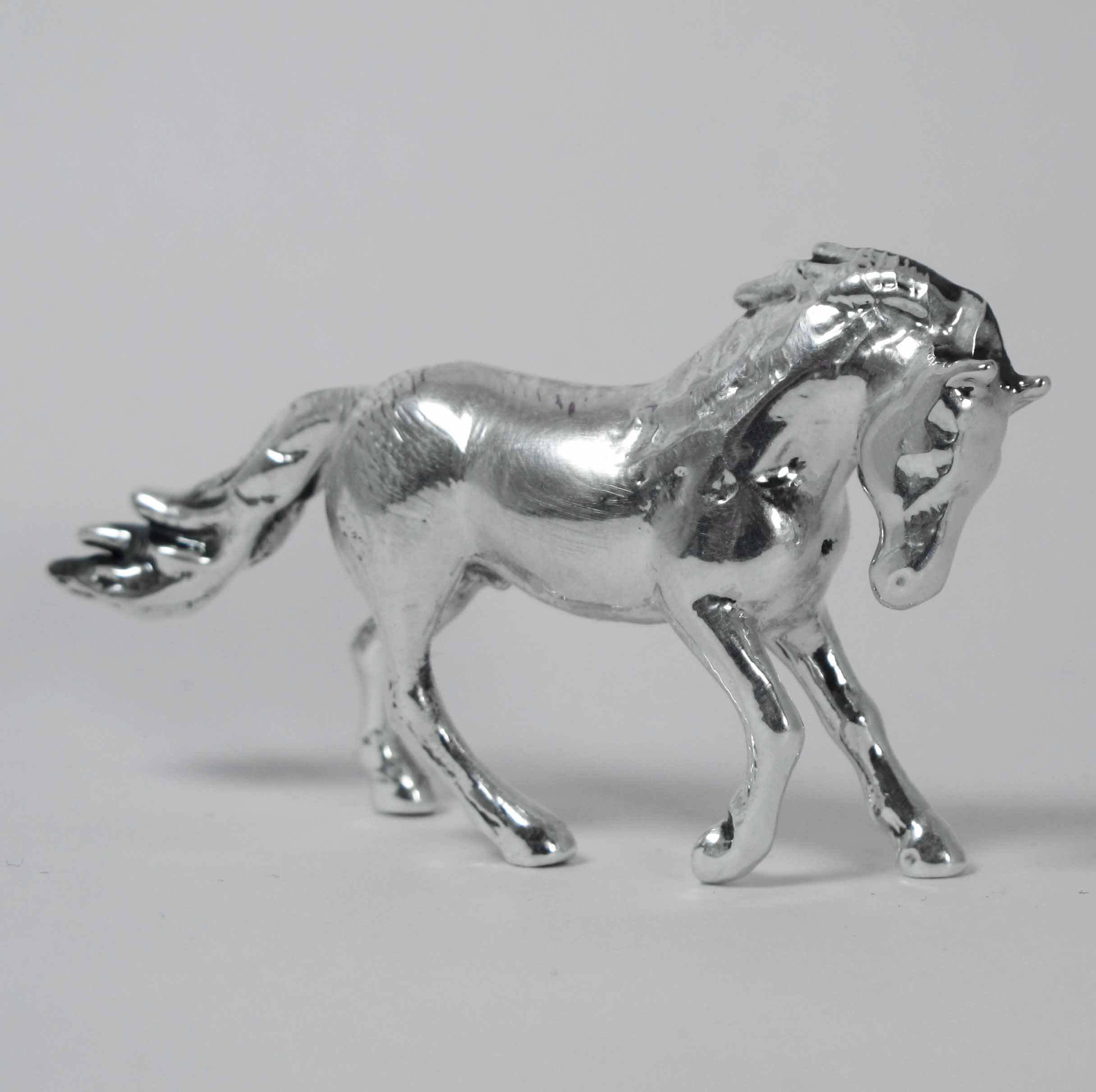 impression 3d metal silver horse