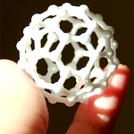/media/picture/original/fullerene_hand_519x700px_size_410.jpg