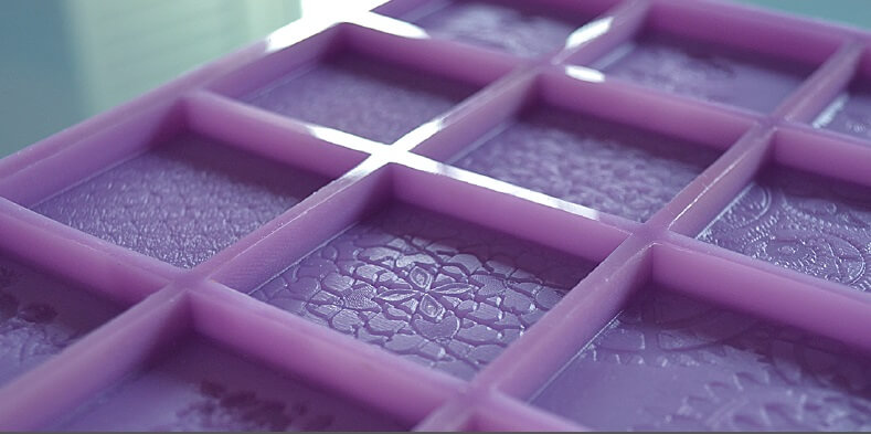 https://www.confectionerynews.com/Article/2015/03/02/3D-chocolate-molds-add-intricate-detail-Lehrmitt-Design-Studios