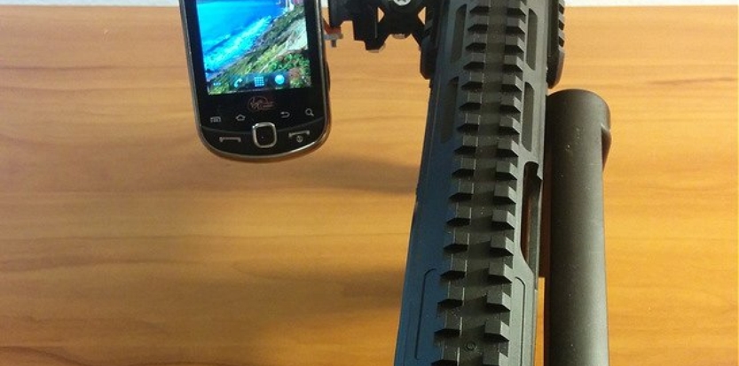 /media/picture/thumb/2015/03/18/AbkB/android-phone-on-carbine-conversion-small_size_833x413..jpg