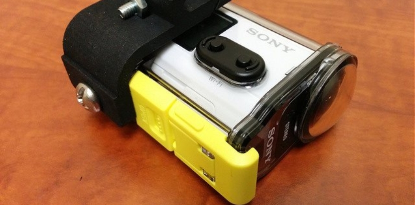 /media/picture/thumb/2015/03/31/xlVr/black-version-attached-to-spk-as2-on-button-side-front-small_size_833x413..jpg