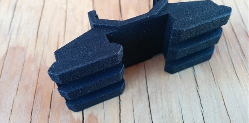 /media/picture/thumb/2015/04/27/VJCE/black-version-side-top-small_size_833x413..jpg