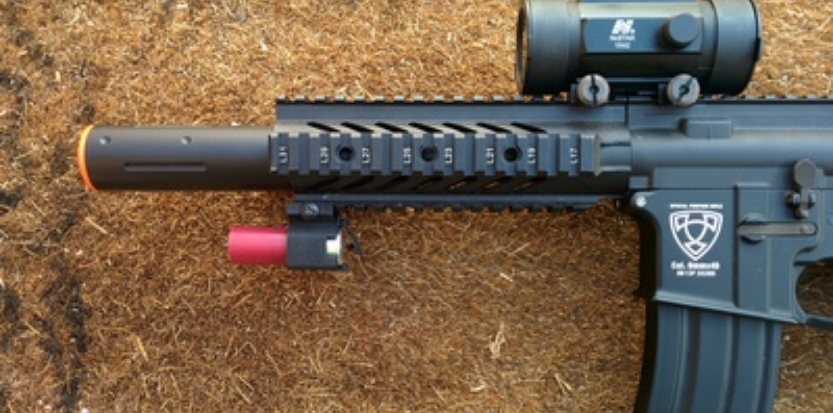/media/picture/thumb/2015/05/15/gGQe/cam870-shotshell-loaded-on-m4-close-up-small_size_833x413..jpg