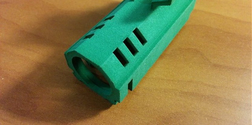 /media/picture/thumb/2015/06/13/NOtI/full-length-green-version-front-quarter-small_size_833x413..jpg
