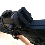 /media/picture/thumb/2015/09/21/TIuD/black-version-mounted-in-front-of-scope-small_thumbnail_squared_small..jpg
