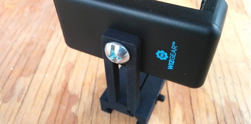 /media/picture/thumb/2015/09/21/ubIa/wizgear-adapter-on-black-version-small_size_833x413..jpg