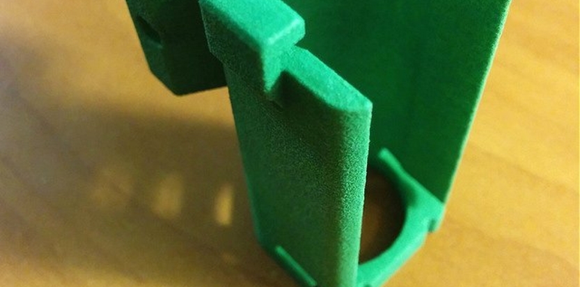 /media/picture/thumb/2015/11/30/xNkX/full-length-green-version-back-small_size_833x413..jpg
