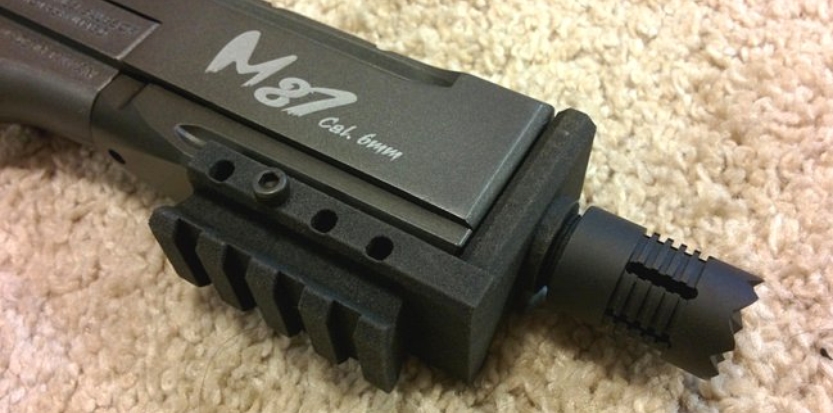 /media/picture/thumb/2016/12/12/HMvB/close-up-of-muzzle-on-black-adapter-small_size_833x413..jpg