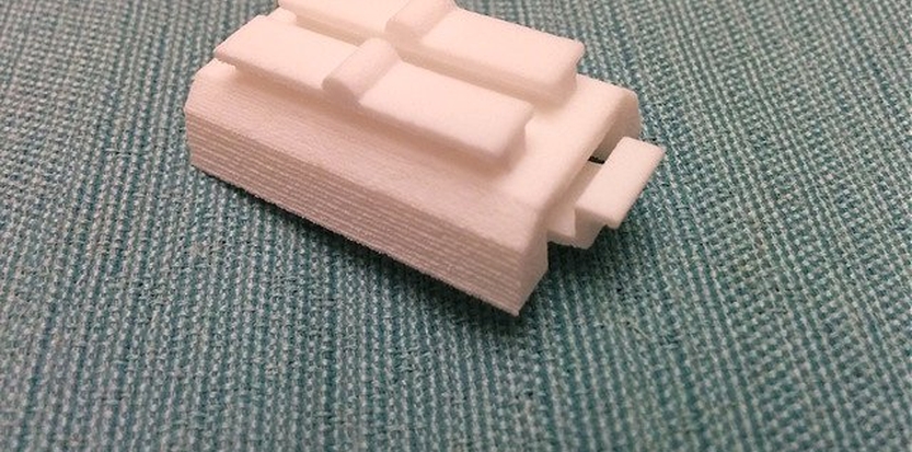 /media/picture/thumb/2016/12/27/XyMA/white-version-top-small_size_833x413..jpg