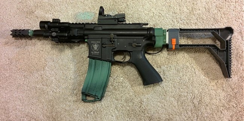 /media/picture/thumb/2017/01/19/XOWD/recon-mkii-shoulder-stock-mounted-on-m4-small_size_833x413..jpg