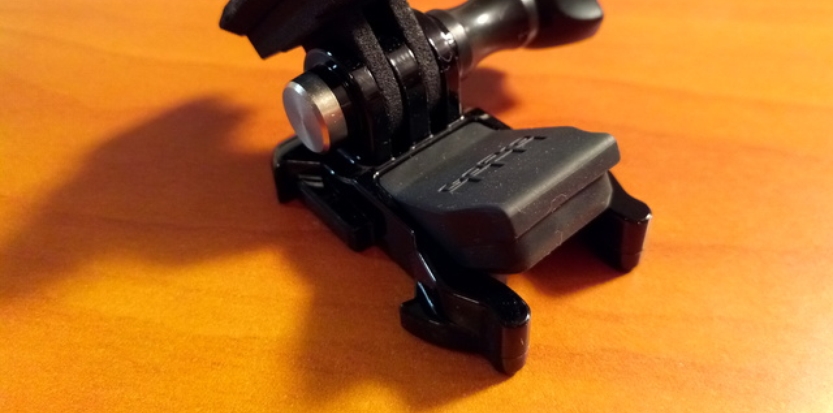 /media/picture/thumb/2017/05/13/ZaUr/forward-tilting-black-version-on-gopro-mount-small_size_833x413..jpg