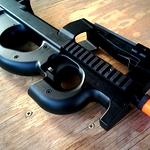 /media/picture/thumb/2017/09/17/Vyla/close-up-of-black-side-rail-on-p90-small_thumbnail_squared_small..jpg