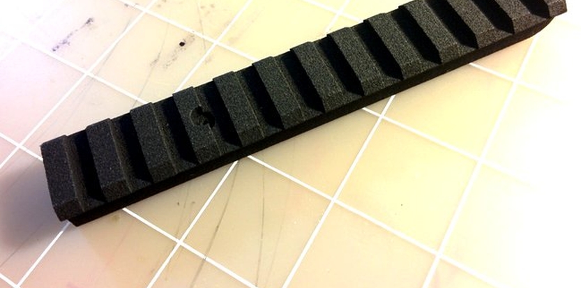 /media/picture/thumb/2017/09/17/YvkV/black-side-rail-small_size_833x413..jpg