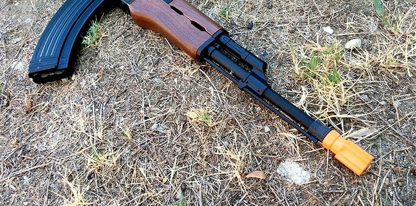 /media/picture/thumb/2017/11/09/Wbdy/insanity-muzzle-on-ak-47-front-quarter-view-small_size_833x413..jpg