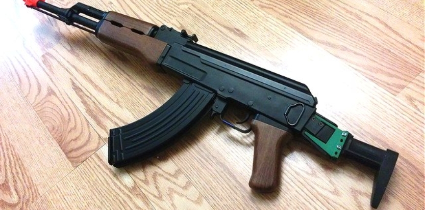 /media/picture/thumb/2018/04/08/DidV/ak-47-with-one-world-shoulder-stock-small_size_833x413..jpg
