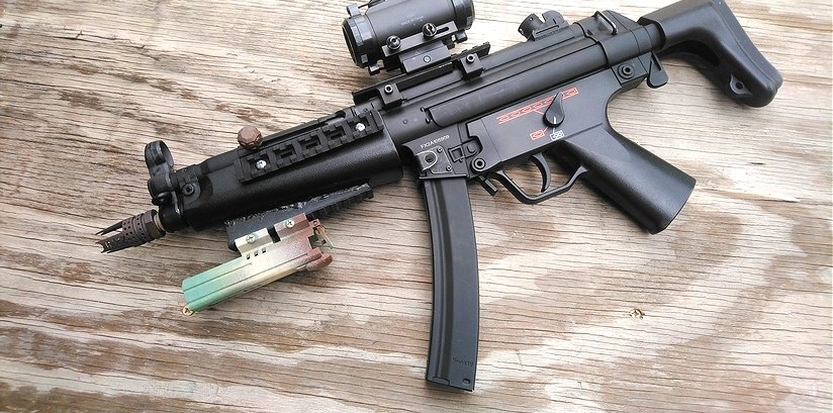 /media/picture/thumb/2018/05/14/ueJB/matte-bronze-version-on-full-mp5-small_size_833x413..jpg