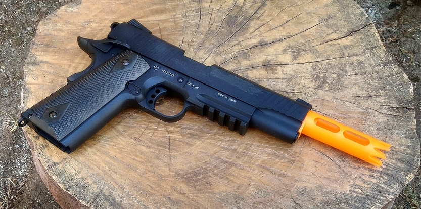 /media/picture/thumb/2019/08/09/jPOB/orange-version-on-colt-1911-tac-right-side-small_size_833x413..jpg