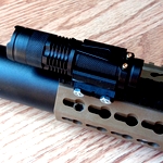 /media/picture/thumb/2020/04/30/CukS/torch-on-handguard-side-small_thumbnail_squared_small..jpg