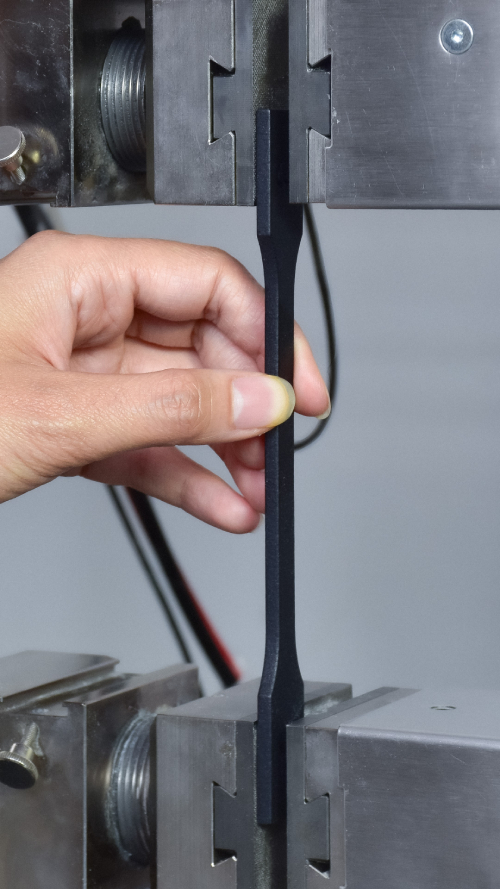 Tensile test illustration