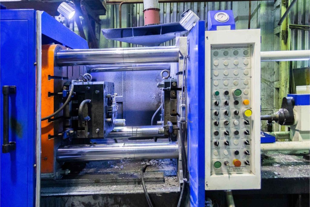 Injection molding machine